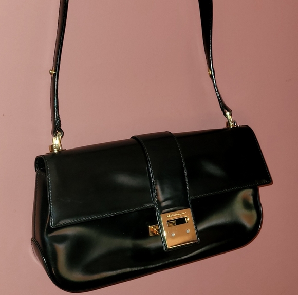 Vintage Salvatore Ferragamo Shoulder Bag - Picture 4 of 15